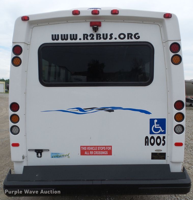 image for item DF0834 2019 Ford Econoline E450 shuttle bus