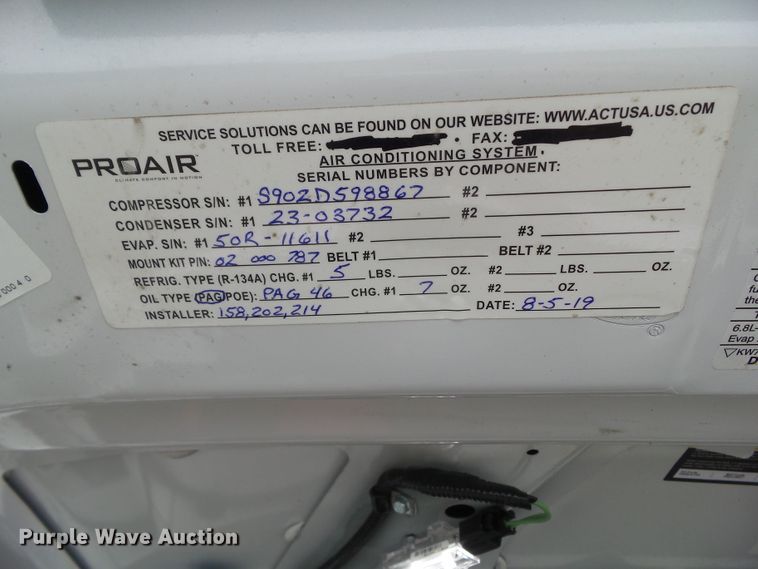 image for item DF0834 2019 Ford Econoline E450 shuttle bus