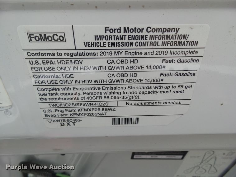 image for item DF0834 2019 Ford Econoline E450 shuttle bus