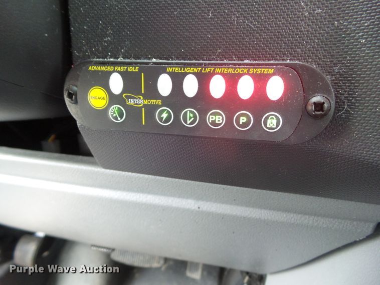 image for item DF0834 2019 Ford Econoline E450 shuttle bus