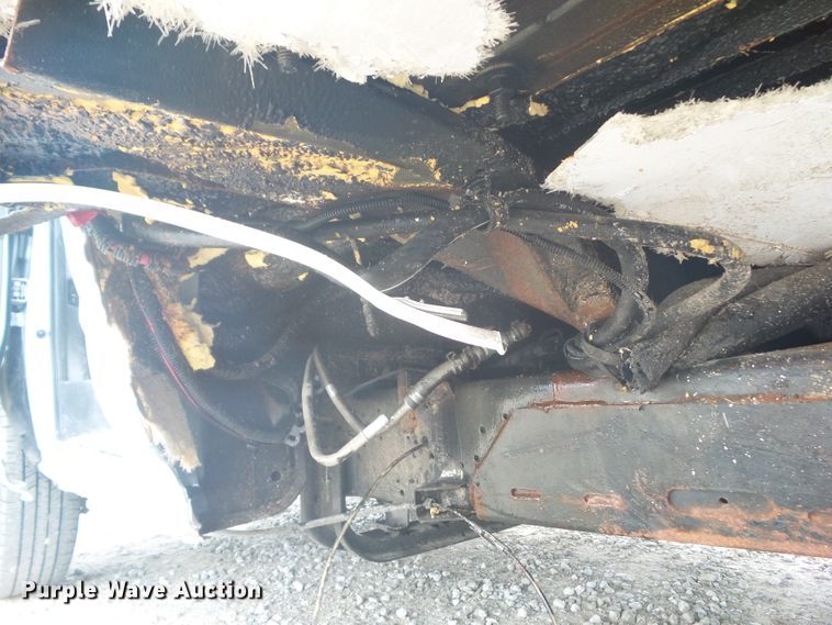 image for item DF0834 2019 Ford Econoline E450 shuttle bus