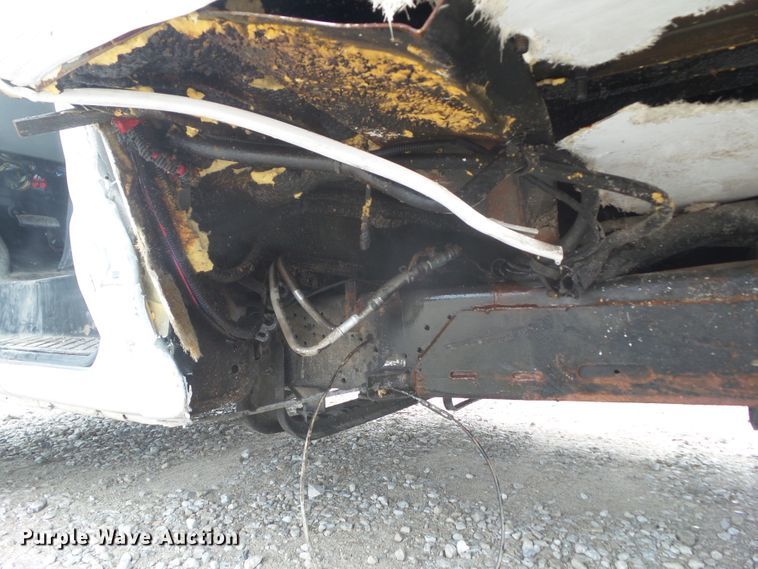 image for item DF0834 2019 Ford Econoline E450 shuttle bus