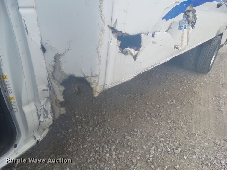 image for item DF0834 2019 Ford Econoline E450 shuttle bus