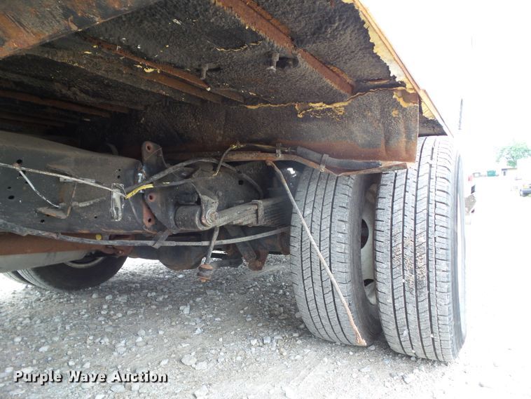 image for item DF0834 2019 Ford Econoline E450 shuttle bus