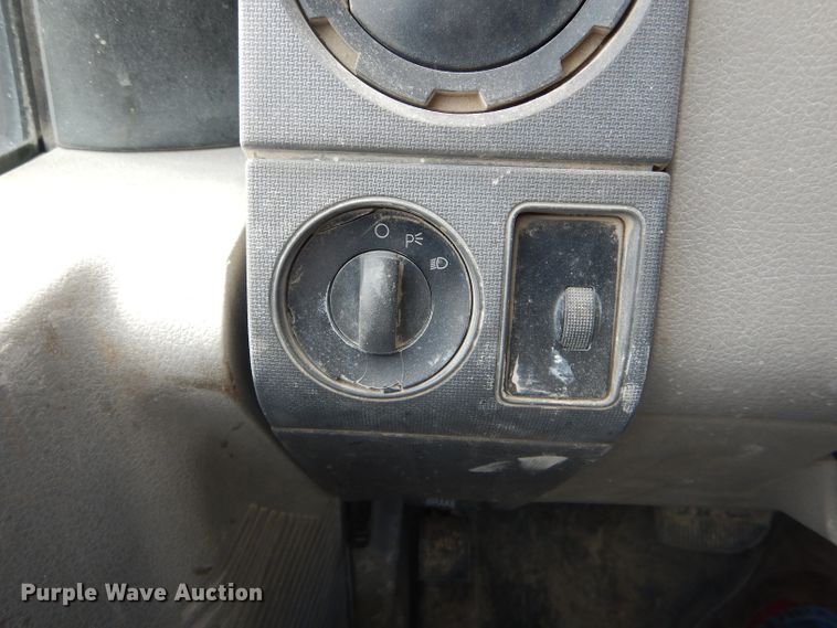 image for item DF3159 2008 Ford F350 Super Duty XL  SuperCab pickup truck