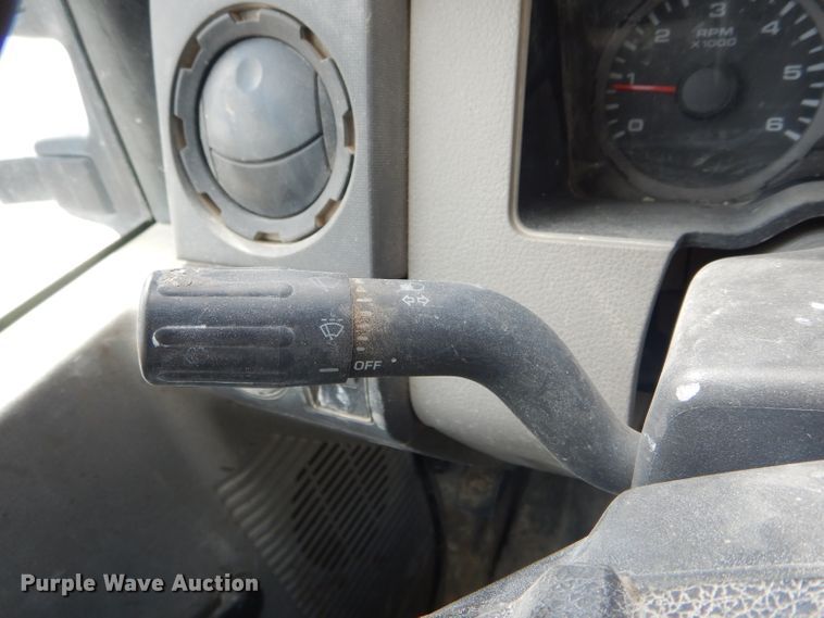 image for item DF3159 2008 Ford F350 Super Duty XL  SuperCab pickup truck