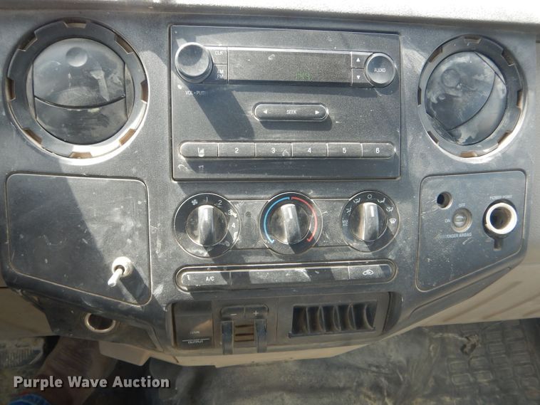 image for item DF3159 2008 Ford F350 Super Duty XL  SuperCab pickup truck