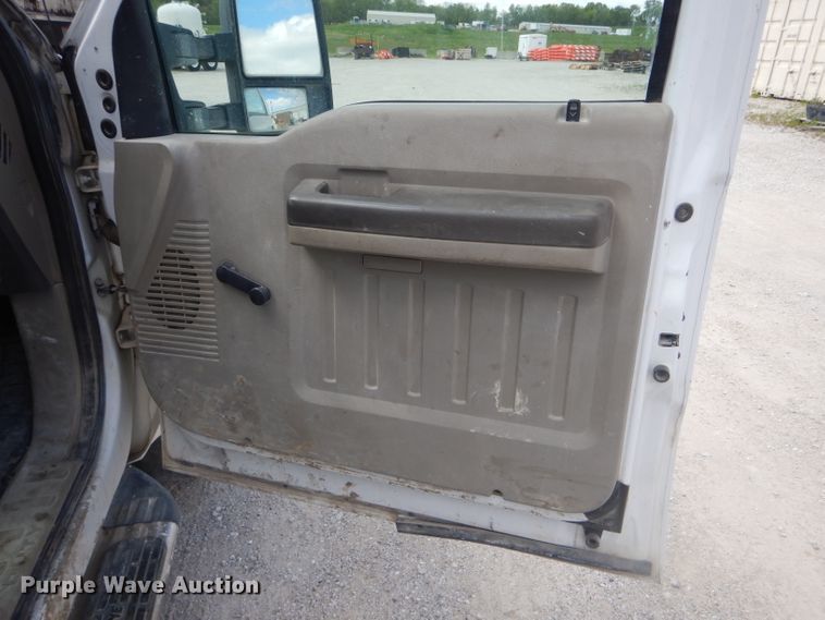 image for item DF3159 2008 Ford F350 Super Duty XL  SuperCab pickup truck