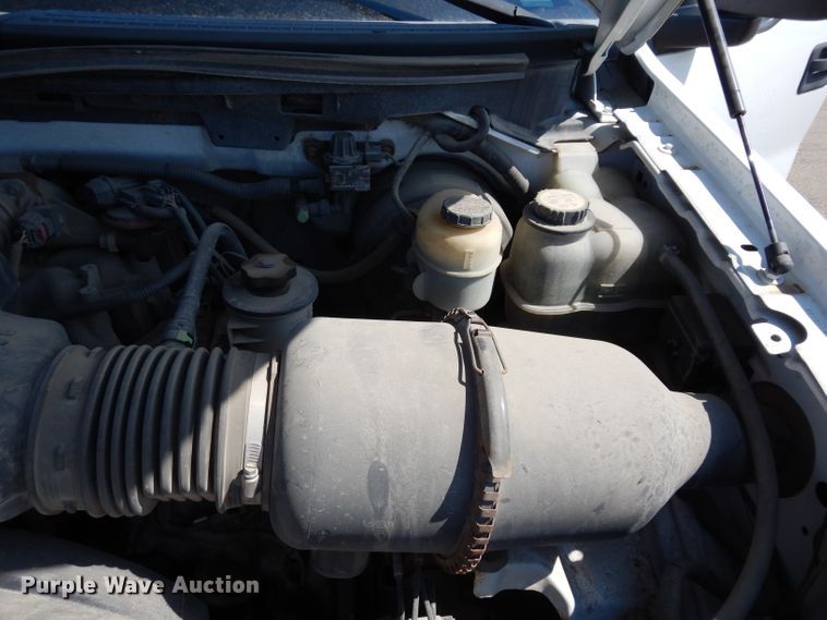 image for item DF4176 2005 Ford F150 XL  pickup truck