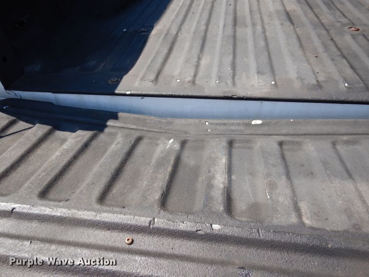 image for item DF4176 2005 Ford F150 XL  pickup truck