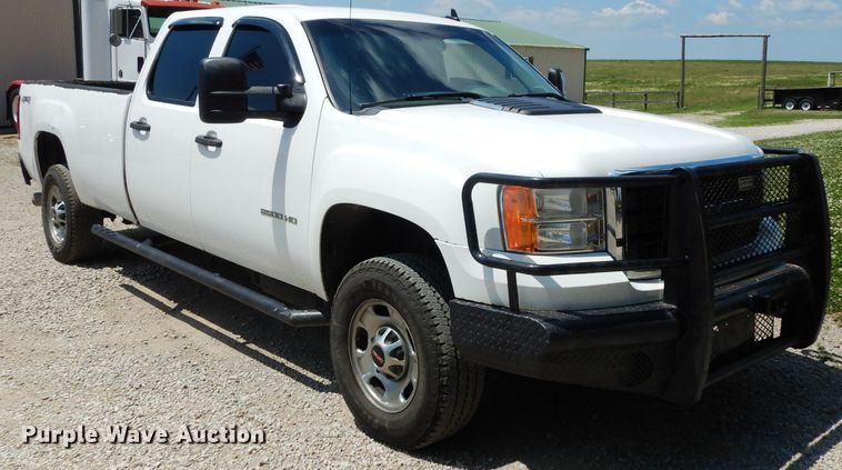 image for item DF4178 2011 GMC Sierra 2500HD  Crew Cab pickup truck