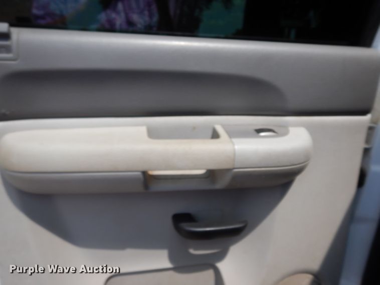 image for item DF4178 2011 GMC Sierra 2500HD  Crew Cab pickup truck