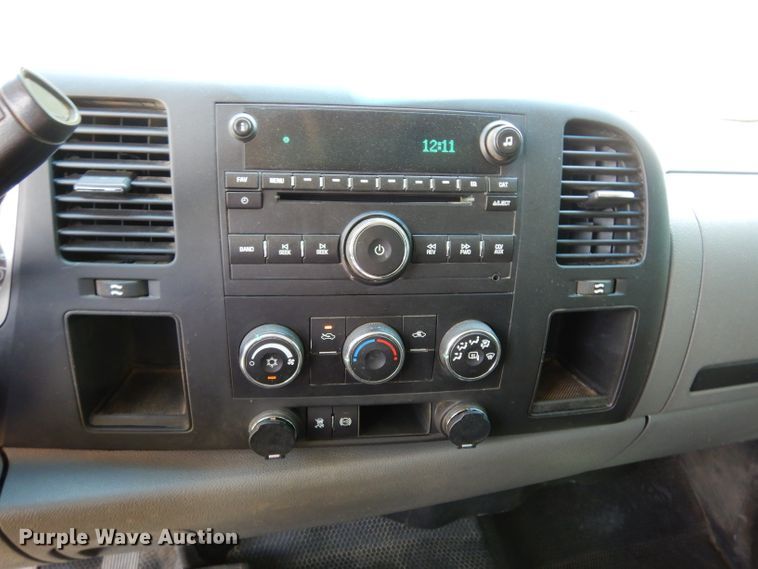 image for item DF4178 2011 GMC Sierra 2500HD  Crew Cab pickup truck