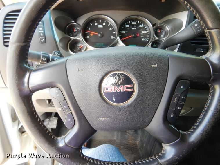 image for item DF4178 2011 GMC Sierra 2500HD  Crew Cab pickup truck