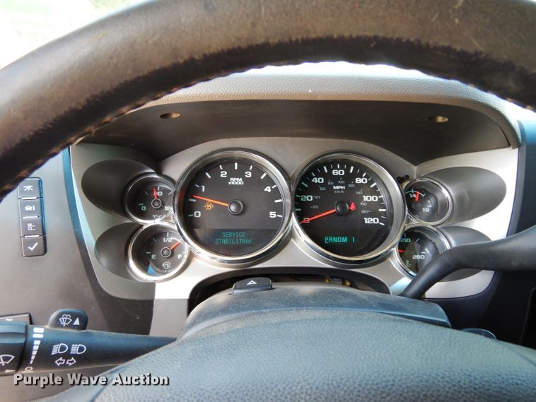 image for item DF4178 2011 GMC Sierra 2500HD  Crew Cab pickup truck