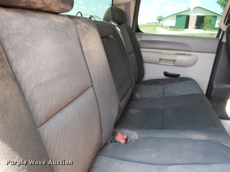 image for item DF4178 2011 GMC Sierra 2500HD  Crew Cab pickup truck