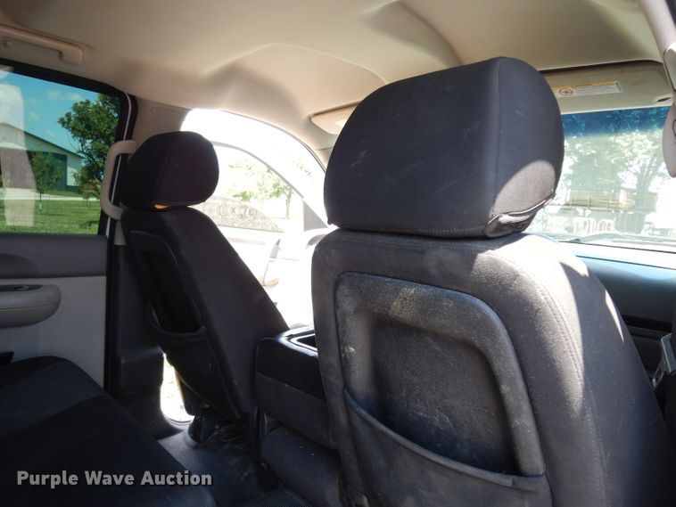 image for item DF4178 2011 GMC Sierra 2500HD  Crew Cab pickup truck