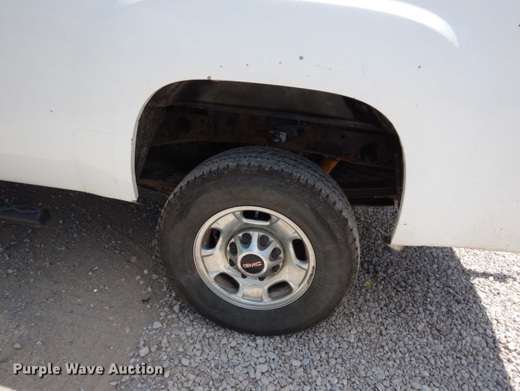 image for item DF4178 2011 GMC Sierra 2500HD  Crew Cab pickup truck