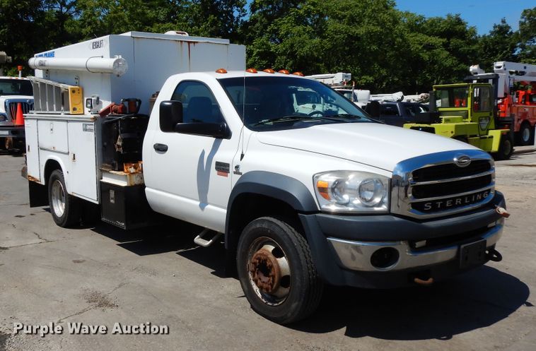 image for item DF5382 2008 Sterling Bullet  service truck