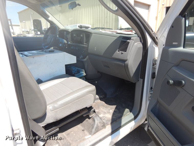 image for item DF5382 2008 Sterling Bullet  service truck