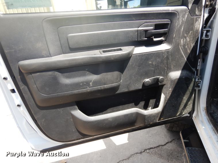 image for item DF5383 2015 Dodge Ram 5500  service truck