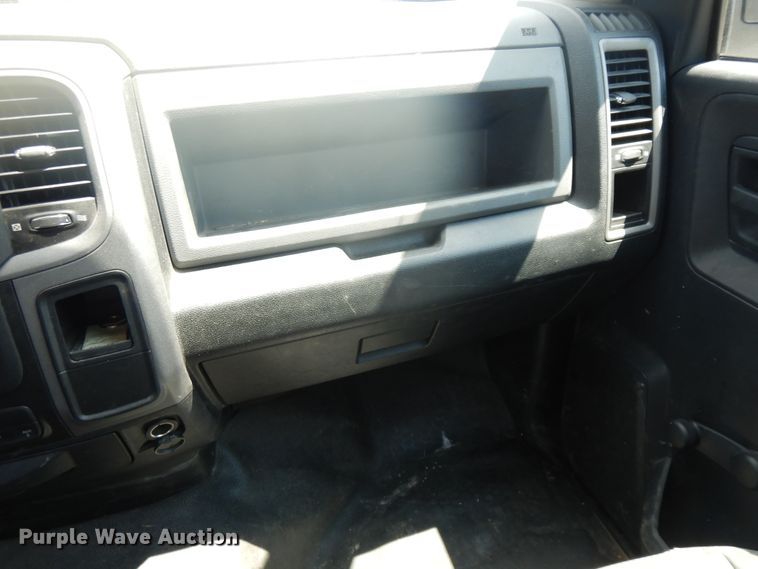 image for item DF5383 2015 Dodge Ram 5500  service truck