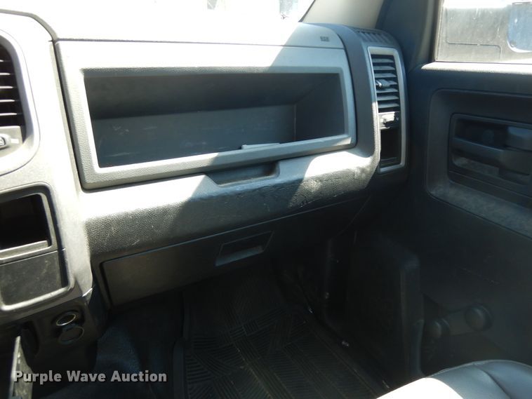 image for item DF5384 2014 Dodge Ram 5500  service truck with crane