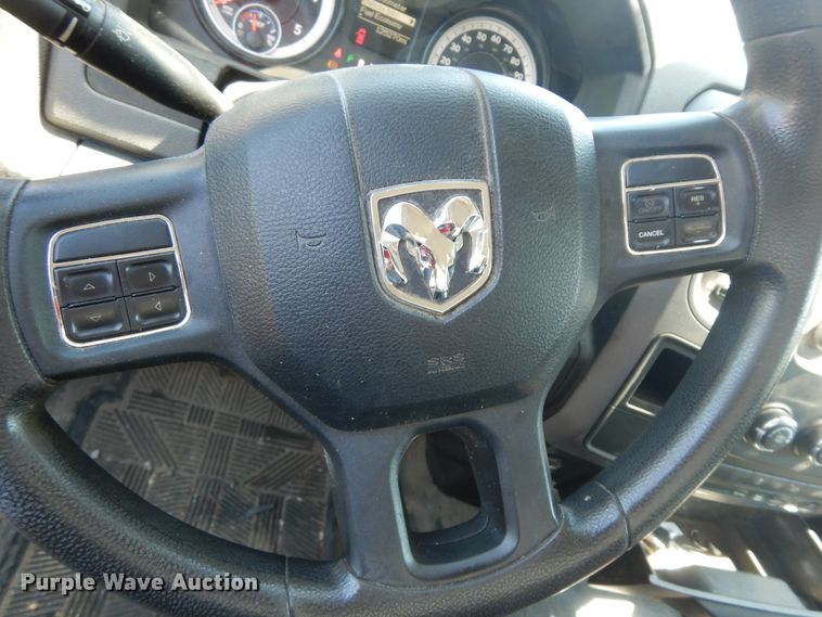 image for item DF5384 2014 Dodge Ram 5500  service truck with crane