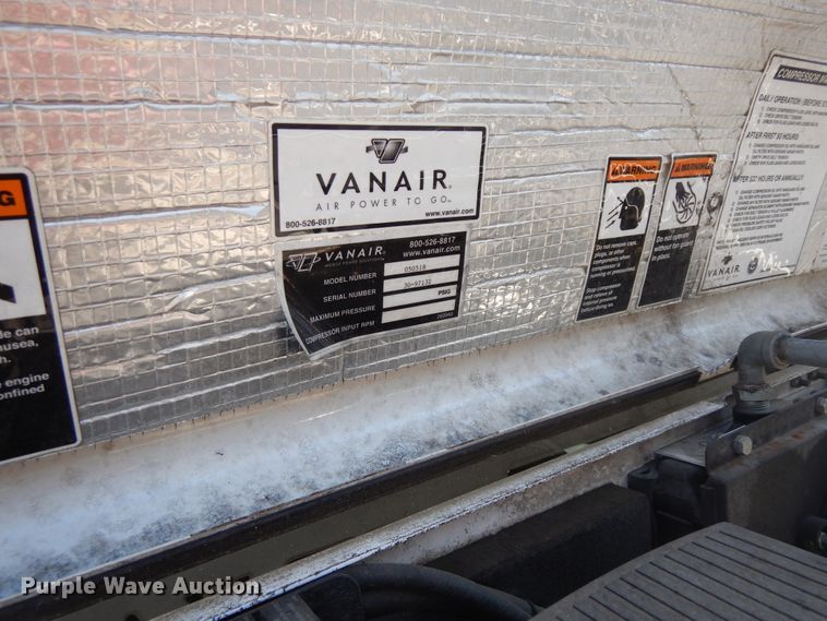 image for item DF5384 2014 Dodge Ram 5500  service truck with crane