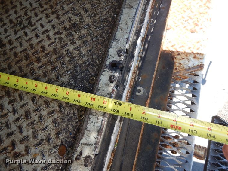 image for item DF5384 2014 Dodge Ram 5500  service truck with crane