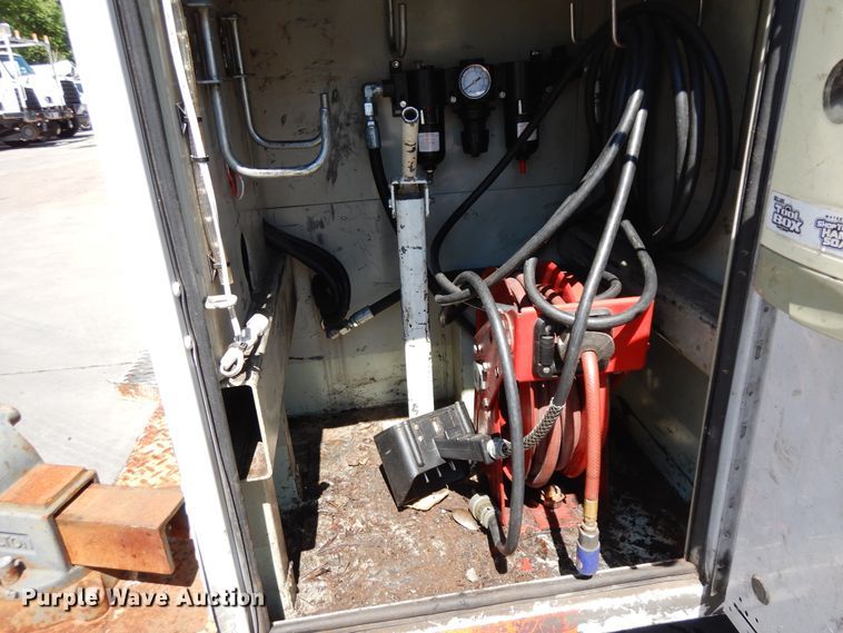 image for item DF5384 2014 Dodge Ram 5500  service truck with crane