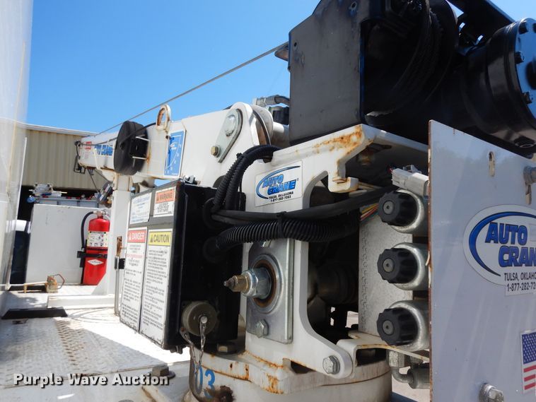 image for item DF5384 2014 Dodge Ram 5500  service truck with crane