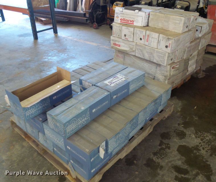 image for item DG1921 (2) pallets of tile