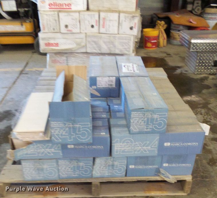image for item DG1921 (2) pallets of tile
