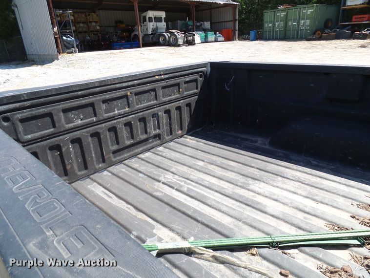 image for item DG1925 2017 Chevrolet Silverado 1500  Crew Cab pickup truck