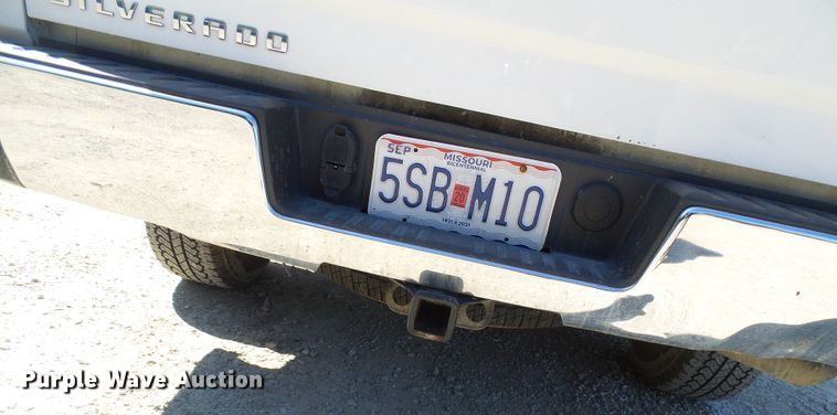 image for item DG1925 2017 Chevrolet Silverado 1500  Crew Cab pickup truck