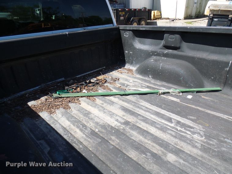 image for item DG1925 2017 Chevrolet Silverado 1500  Crew Cab pickup truck