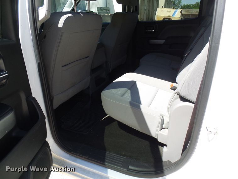 image for item DG1925 2017 Chevrolet Silverado 1500  Crew Cab pickup truck