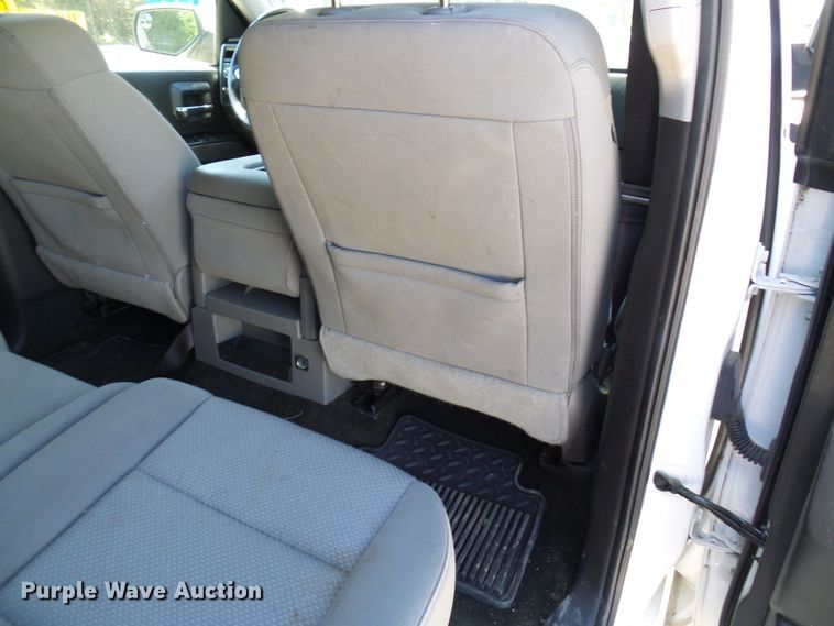 image for item DG1925 2017 Chevrolet Silverado 1500  Crew Cab pickup truck