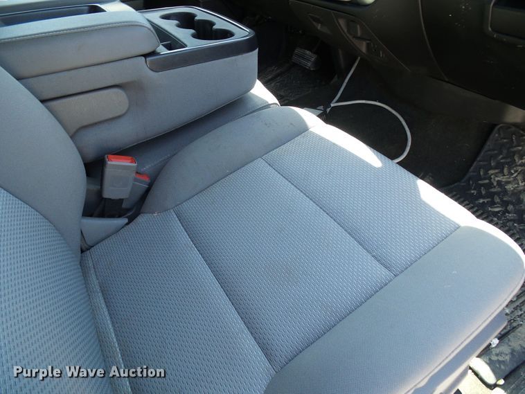 image for item DG1925 2017 Chevrolet Silverado 1500  Crew Cab pickup truck