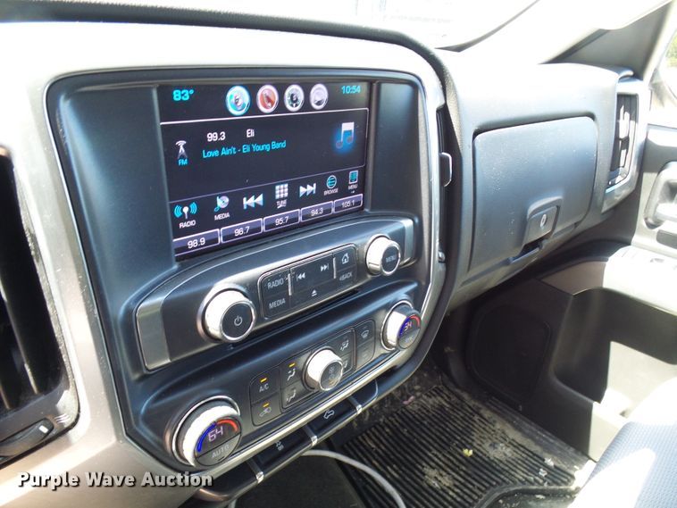 image for item DG1925 2017 Chevrolet Silverado 1500  Crew Cab pickup truck