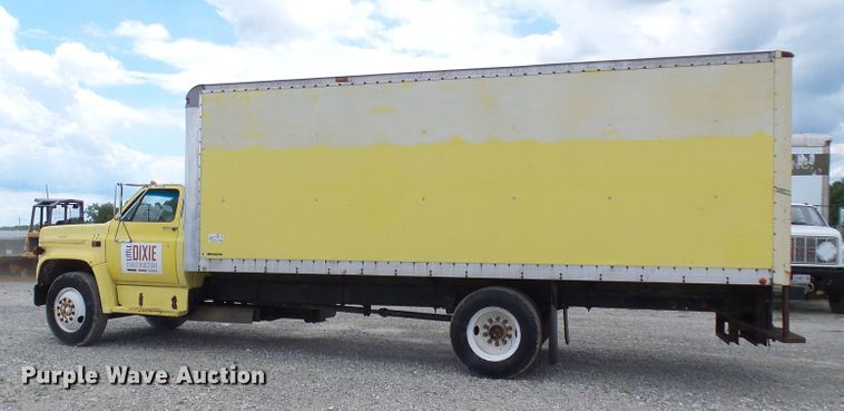 image for item DG1935 1985 GMC C6000  box truck
