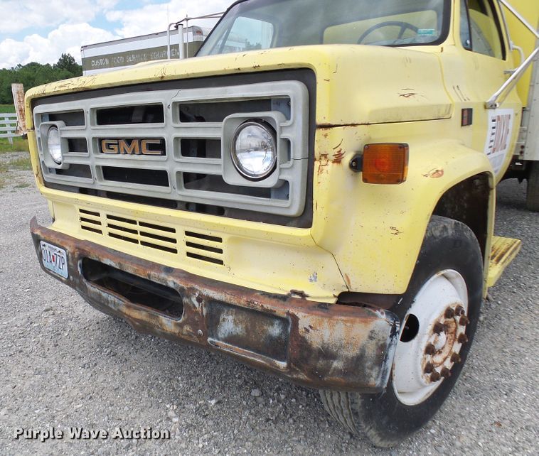 image for item DG1935 1985 GMC C6000  box truck