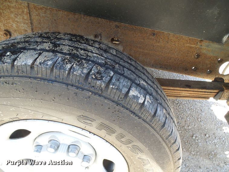 image for item DG1937 2002 Chevrolet Silverado 2500HD  utility bed pickup truck