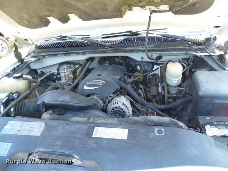 image for item DG1937 2002 Chevrolet Silverado 2500HD  utility bed pickup truck