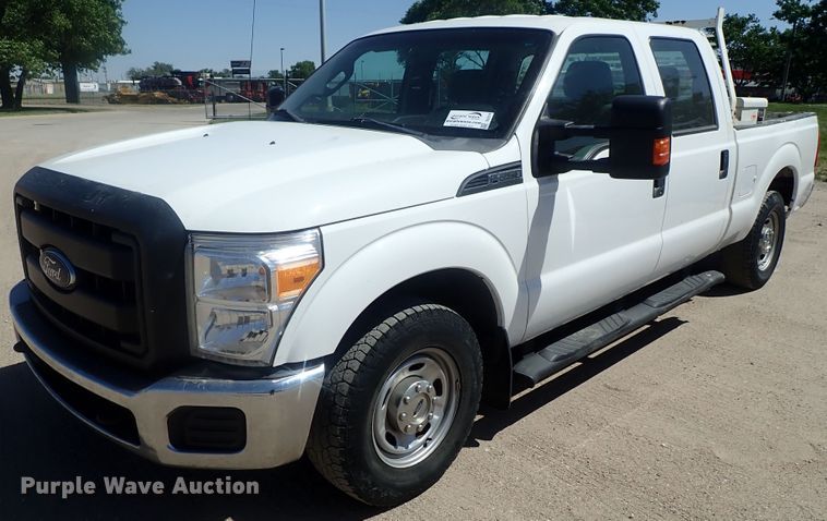 image for item DG2210 2015 Ford F250 Super Duty  Crew Cab pickup truck