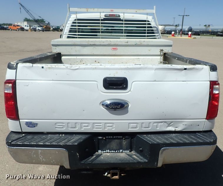 image for item DG2210 2015 Ford F250 Super Duty  Crew Cab pickup truck