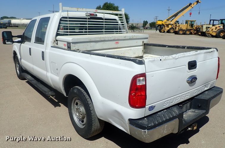 image for item DG2210 2015 Ford F250 Super Duty  Crew Cab pickup truck