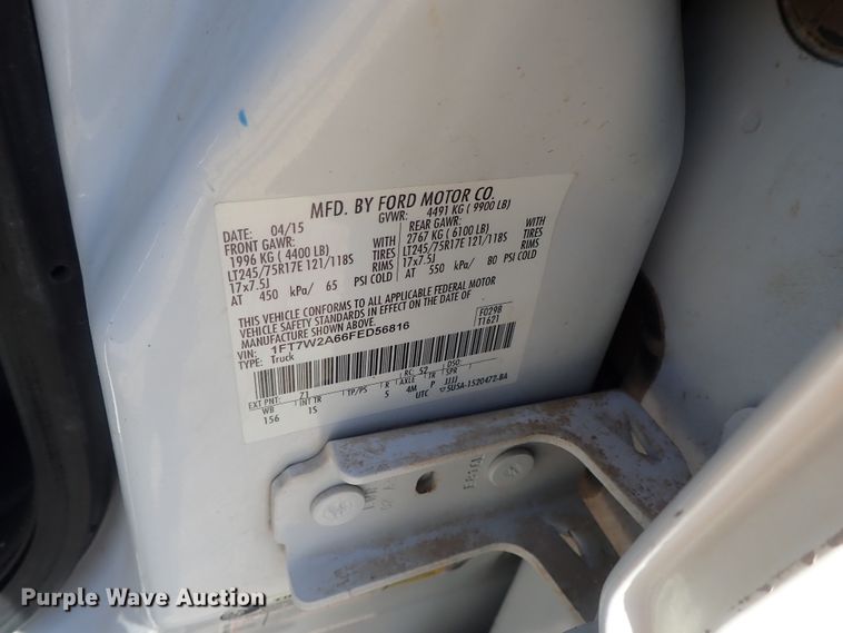 image for item DG2210 2015 Ford F250 Super Duty  Crew Cab pickup truck