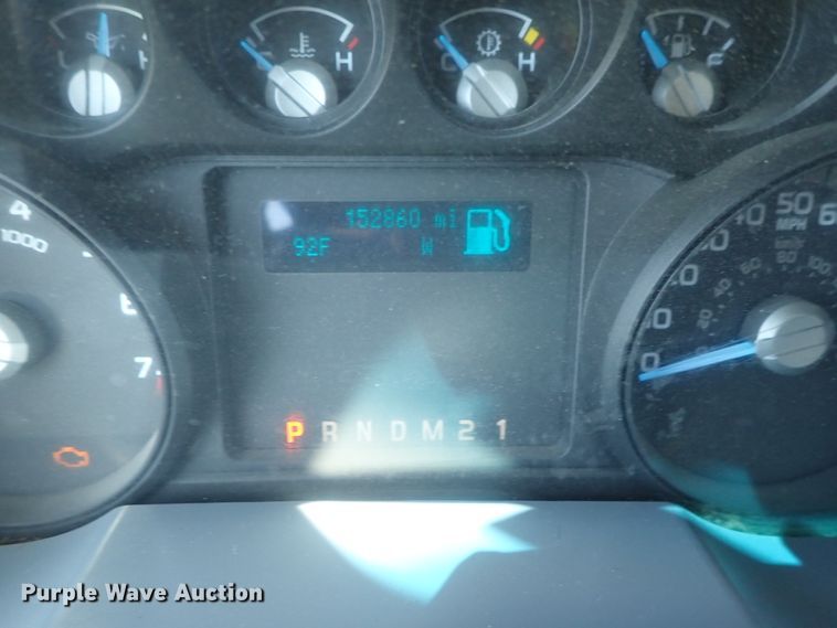 image for item DG2210 2015 Ford F250 Super Duty  Crew Cab pickup truck